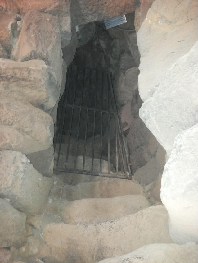 Nuraghe Losa - scala interna